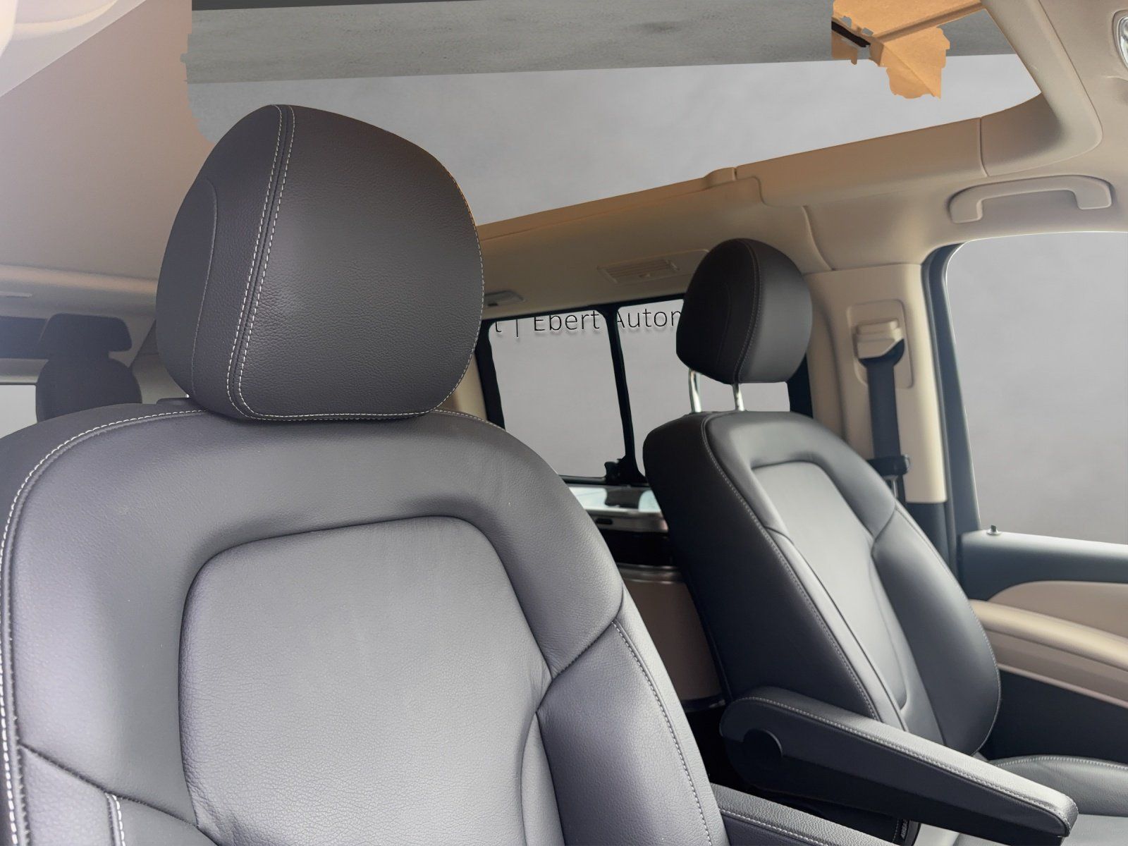 Fahrzeugabbildung Mercedes-Benz Marco Polo 300d AMG AIRMATIC DISTR WW-Standh AHK