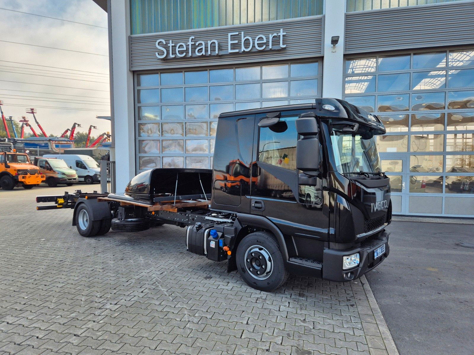 Fahrzeugabbildung Iveco Eurocargo ML80E22/P 2x AHK Klima Standh. Bett