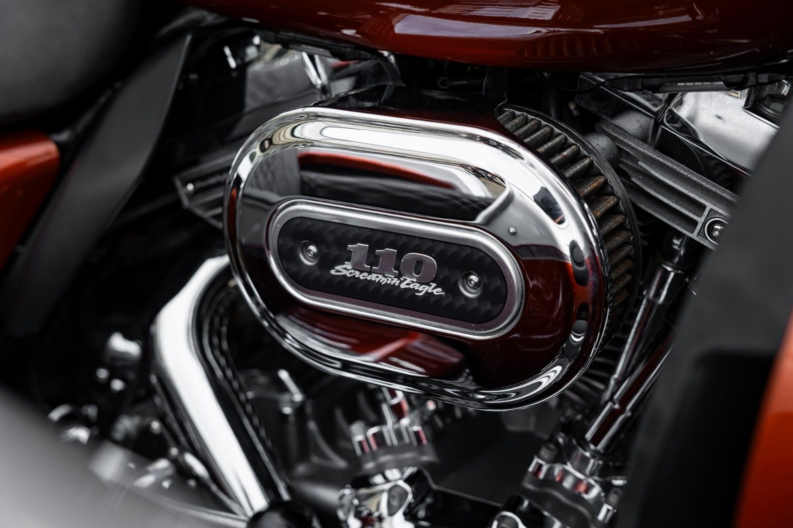 Fahrzeugabbildung Harley-Davidson FLHTKSE CVO E-Glide - V-Triebwerk Gespann