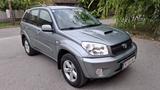 Toyota RAV 4 2.0 D-4D 4x4, 100.000km, neues Service - gebrauchte Toyota RAV 4 aus dem Jahr 2005