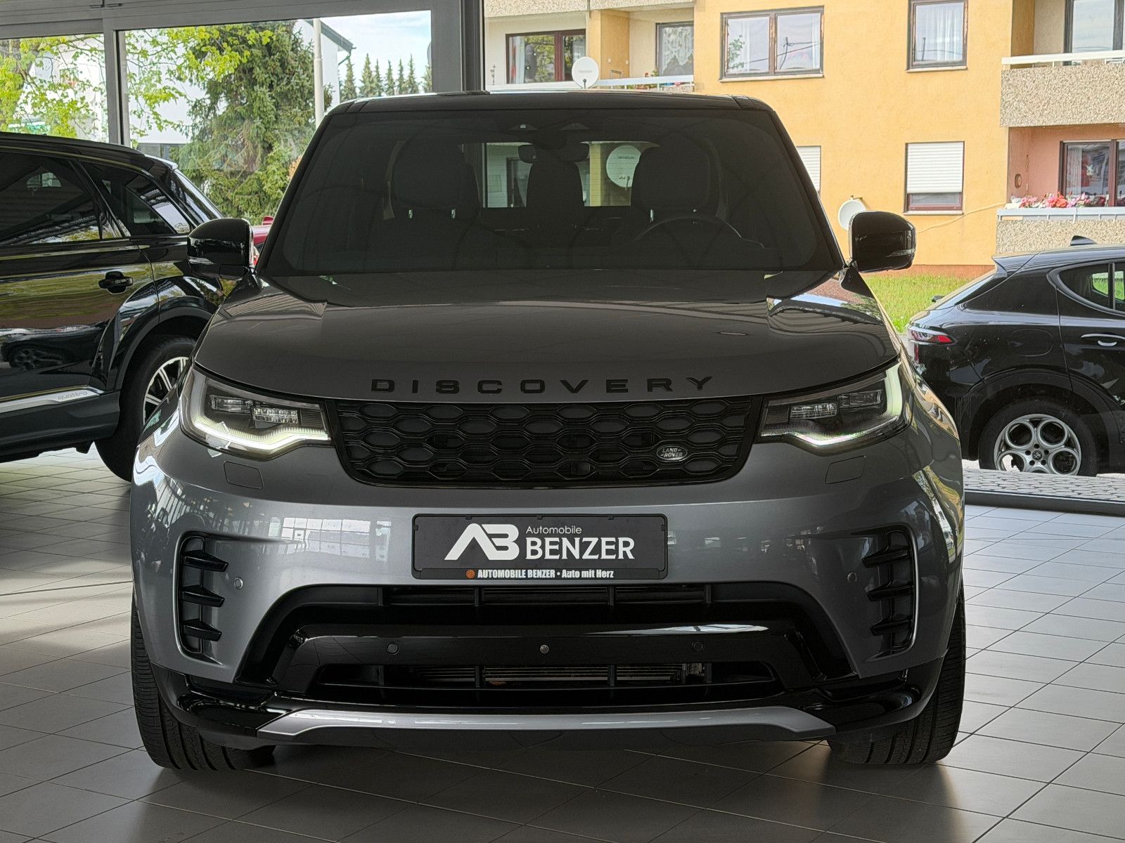 Fahrzeugabbildung Land Rover Discovery 5 R-Dynamic /PANO/MERIDIAN/360°KAM/MEM
