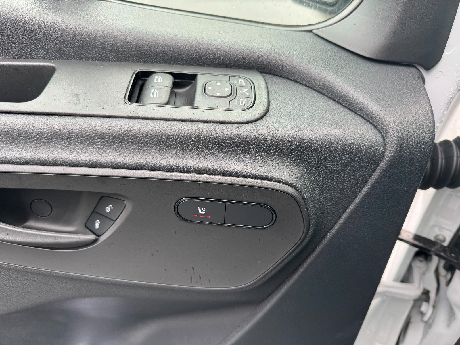 Fahrzeugabbildung Mercedes-Benz Sprinter 319 CDI 4325 Klima Kamera LED