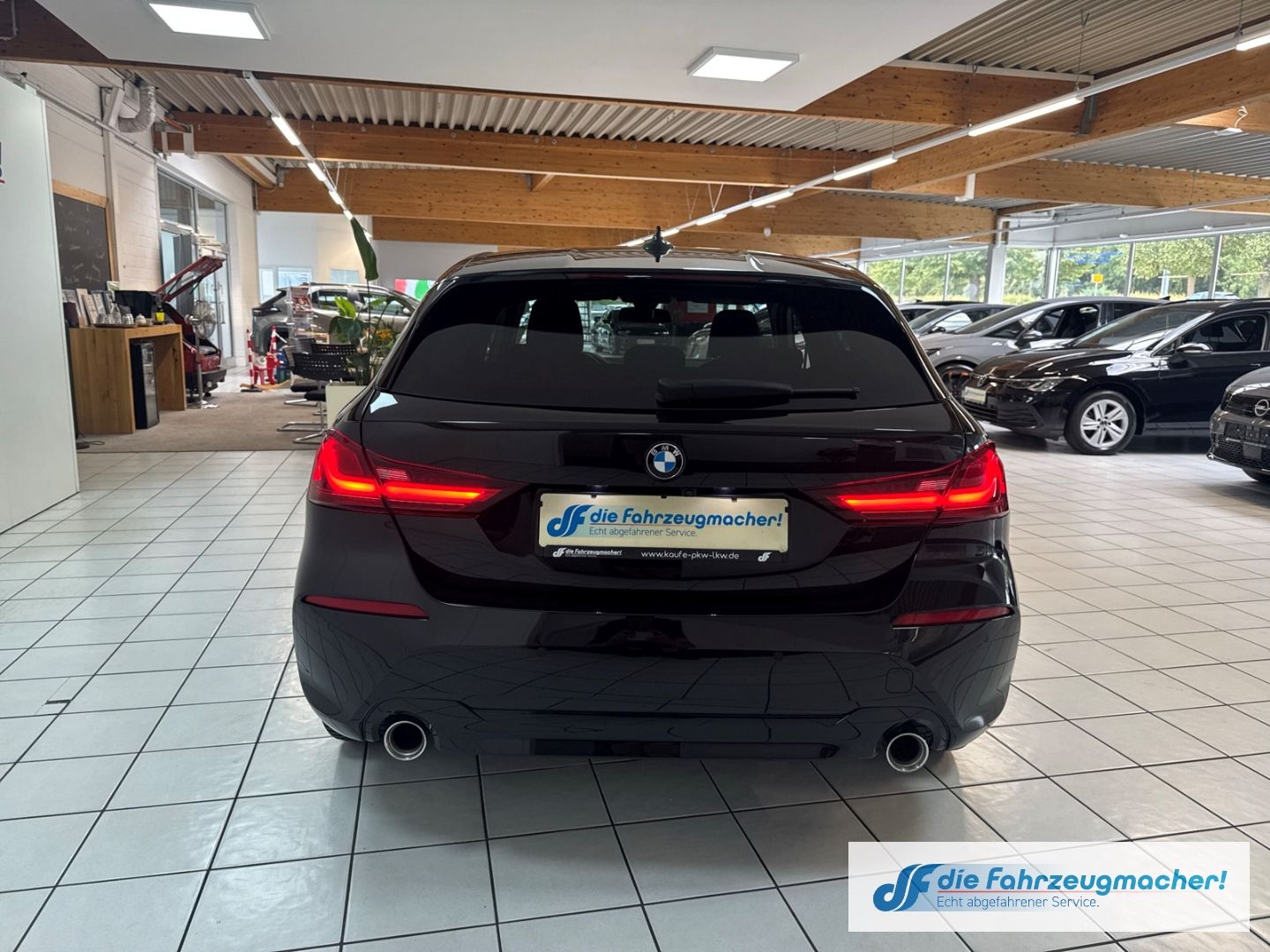 Fahrzeugabbildung BMW 118 d Advantage Navi Digitales Cockpit LED Sperr