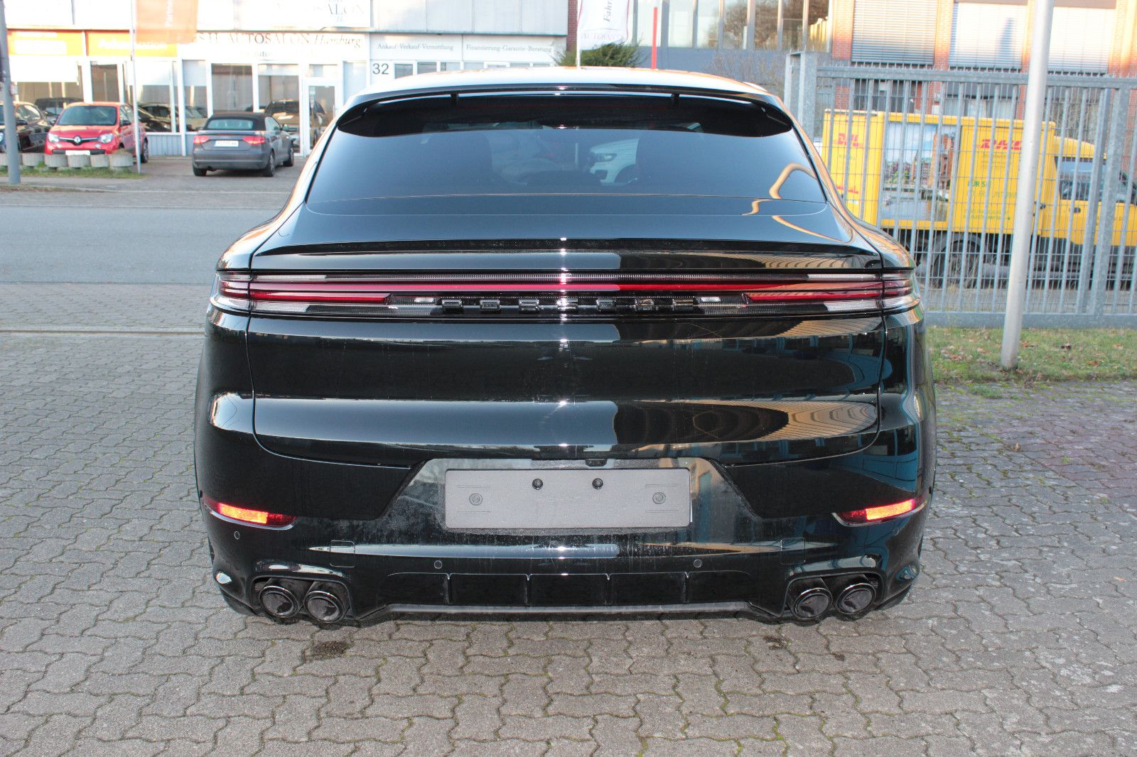 Fahrzeugabbildung Porsche Cayenne Coupe E-Hybrid *MY2026*