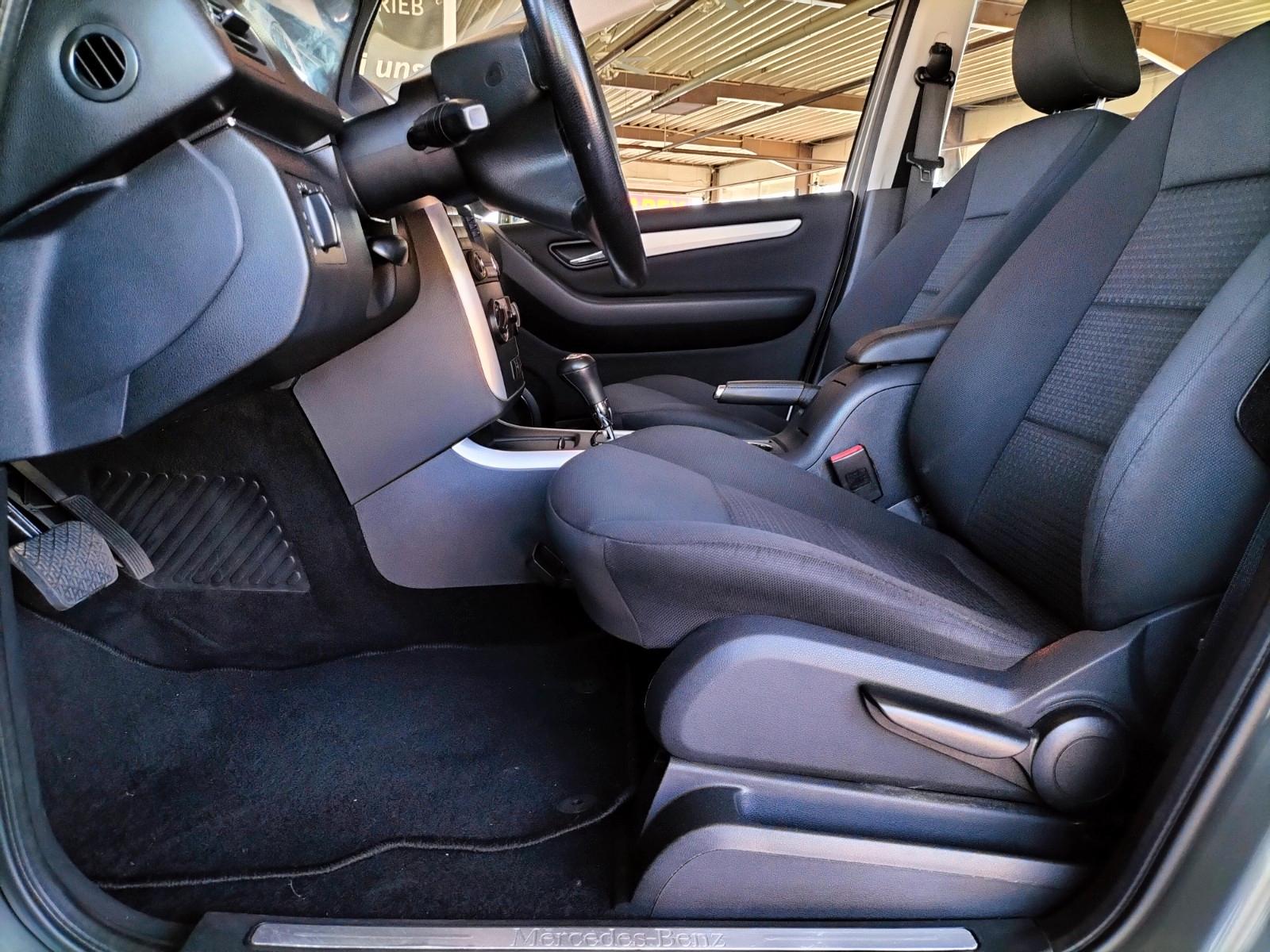 Mercedes-Benz B180 2006 — photo 11