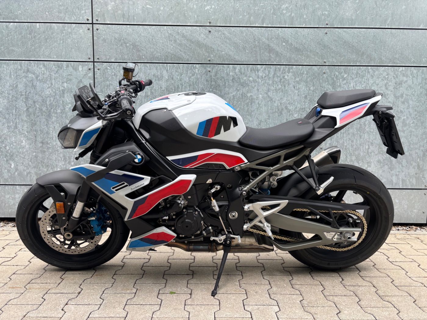 Fahrzeugabbildung BMW M 1000 R