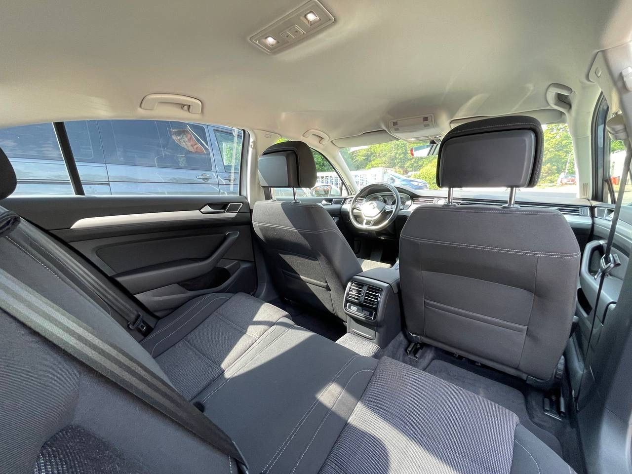Fahrzeugabbildung Volkswagen Passat 1.4 TSI Comfortline*ParkPilot*AppConnect*