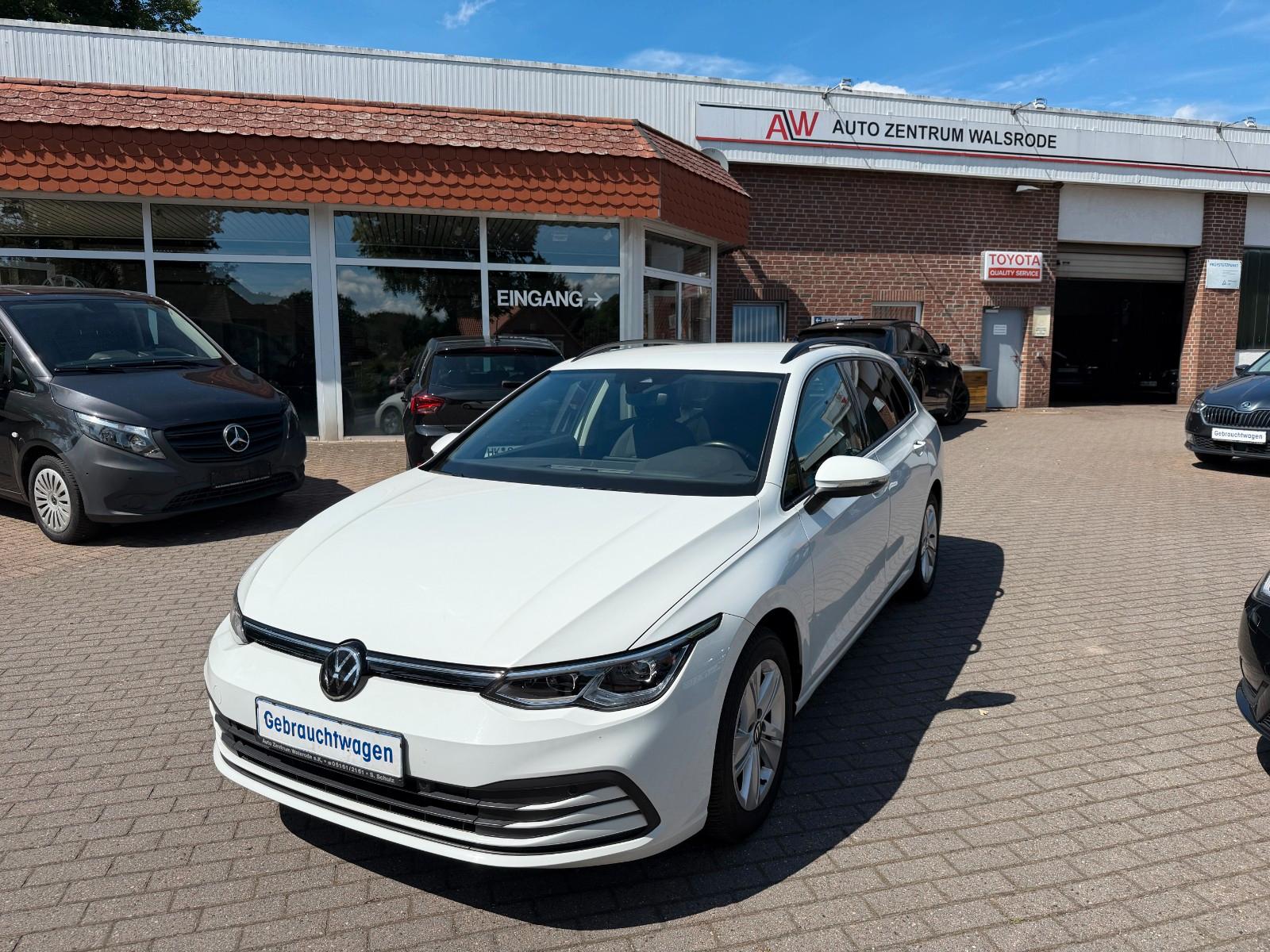 Volkswagen Golf VIII Variant Life*LED*NAVI*ACC*Serv/HU NEU