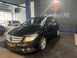 Mercedes-Benz B 180 B -Klasse PDC/NAVI/Scheckheft/Automatik - Mercedes-Benz Klasse aus dem Jahr 2012