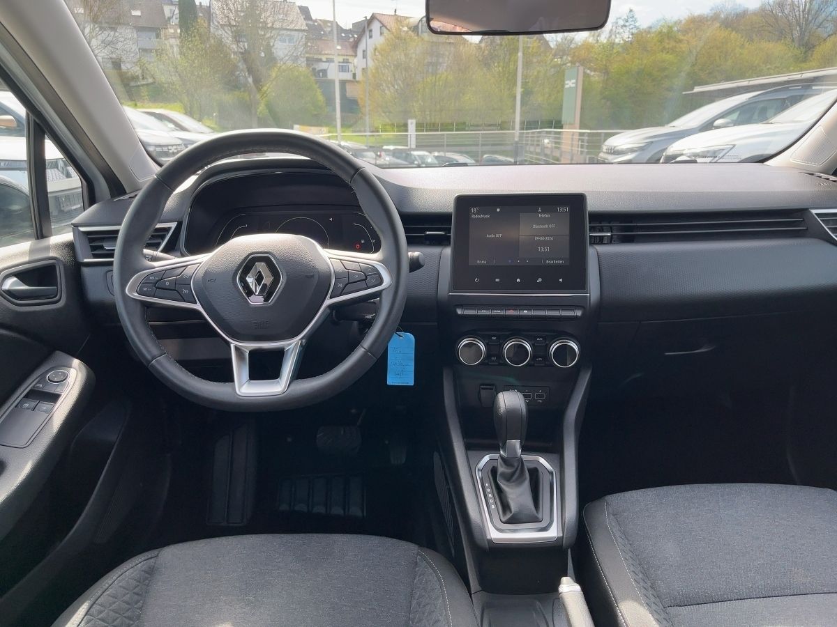 Fahrzeugabbildung Renault Clio EQUILIBRE E-TECH 145 EPH