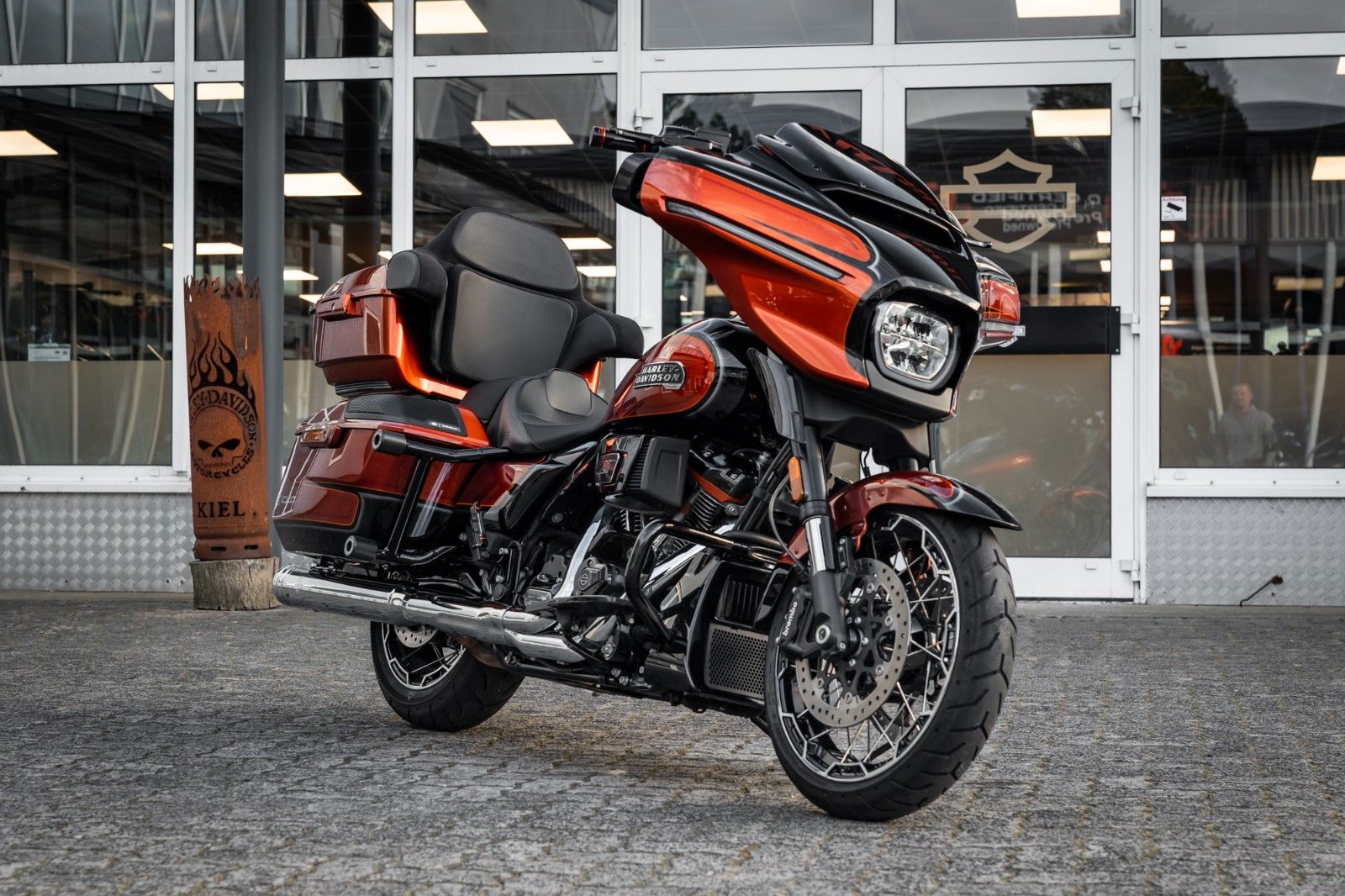 Fahrzeugabbildung Harley-Davidson CVO Street Glide FLHXSE 121 Cui - KESSTECH -