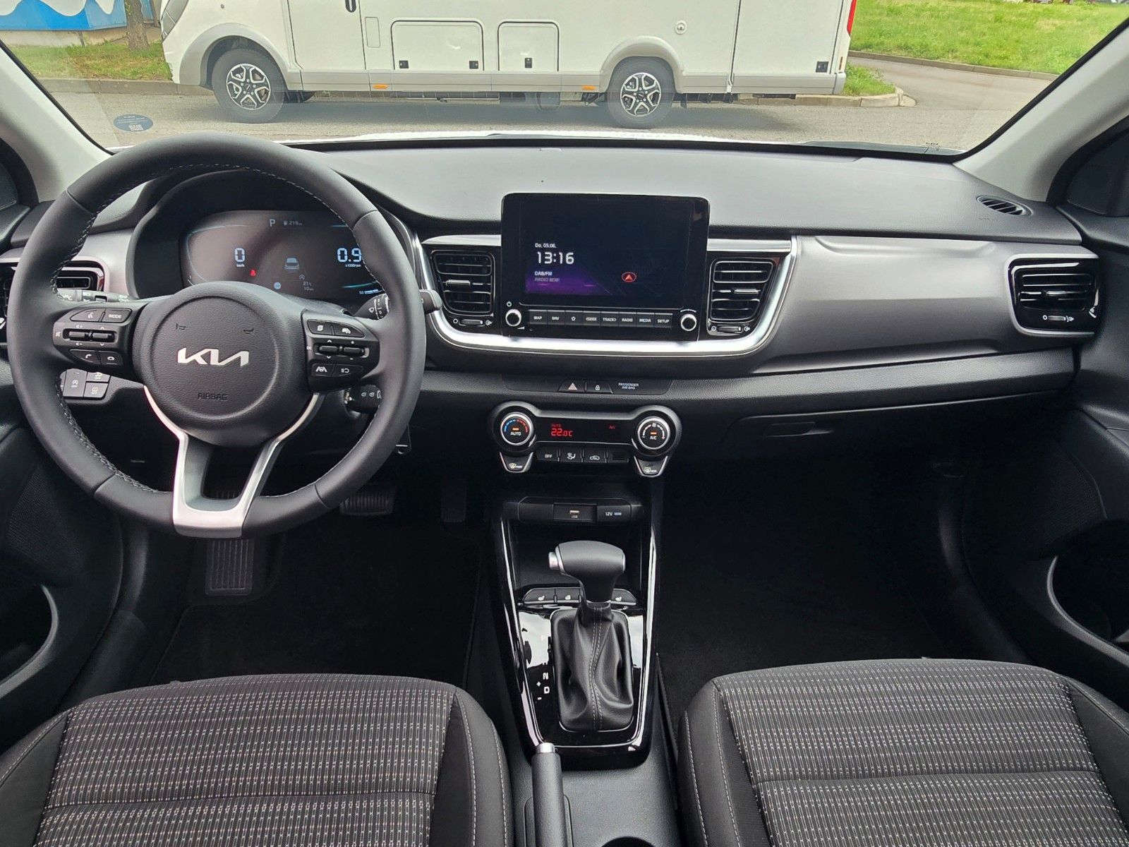 Fahrzeugabbildung Kia Stonic 1.0T 100 DCT Vision STD