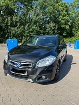 Suzuki SX4 S-Cross Limited+ 4x4 - Suzuki SX4: Limited
