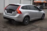 Volvo V60 Linje Svart*Automatik*Leder*Tüv Neu**Org. km - Volvo V60 mit Benzin-Antrieb: Navigationssystem, Kombi