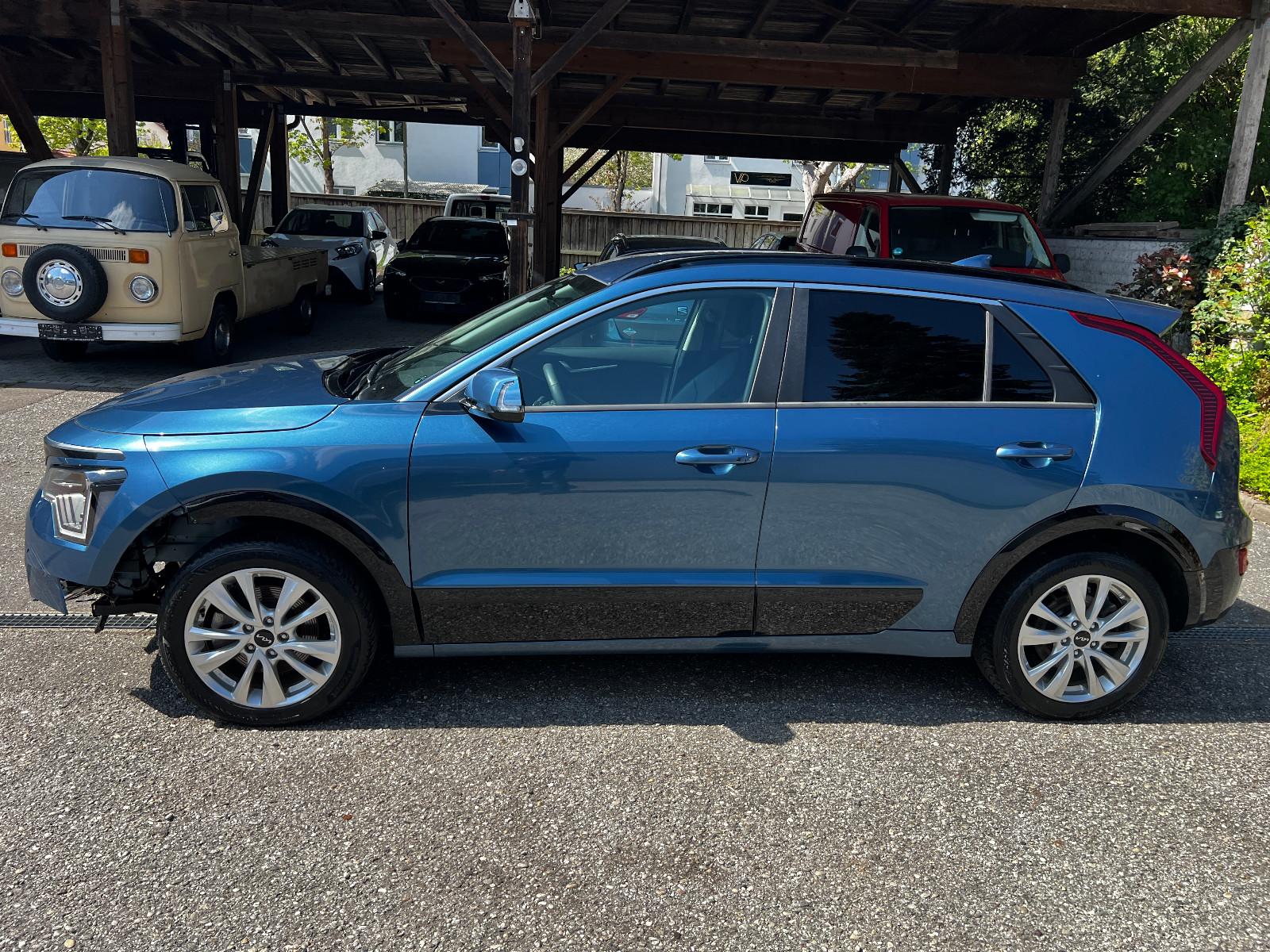 Kia Niro e-Niro Inspiration vorne unten beschädigt