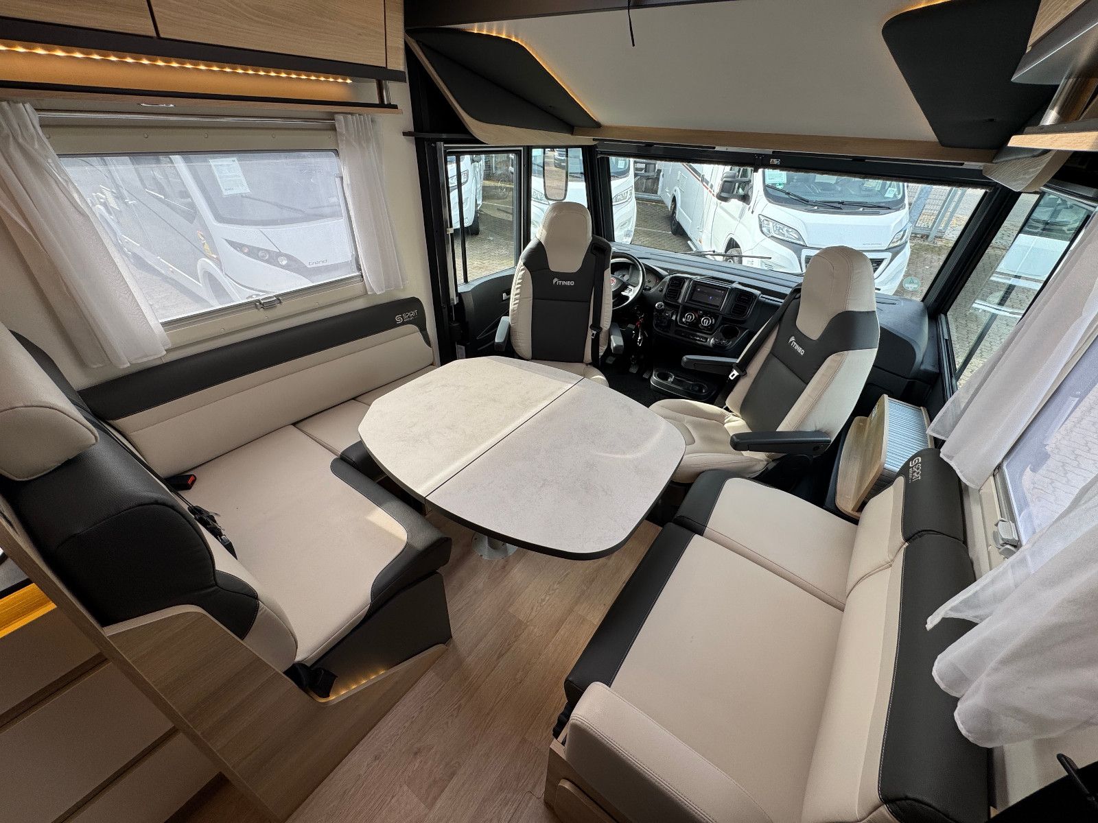 Fahrzeugabbildung Rapido ITINEO SB 740 SPIRIT EDITION LUFTFEDERUNG 2KLIMA