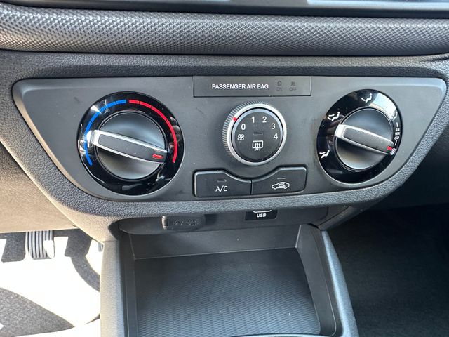 Hyundai i10 1.0 CONNECT & GO - NAVI - SOFORT