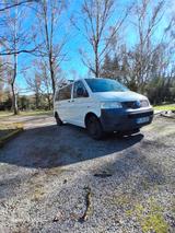 Volkswagen T5 Caravelle - gebrauchte VW T5 Caravelle aus dem Jahr 2007