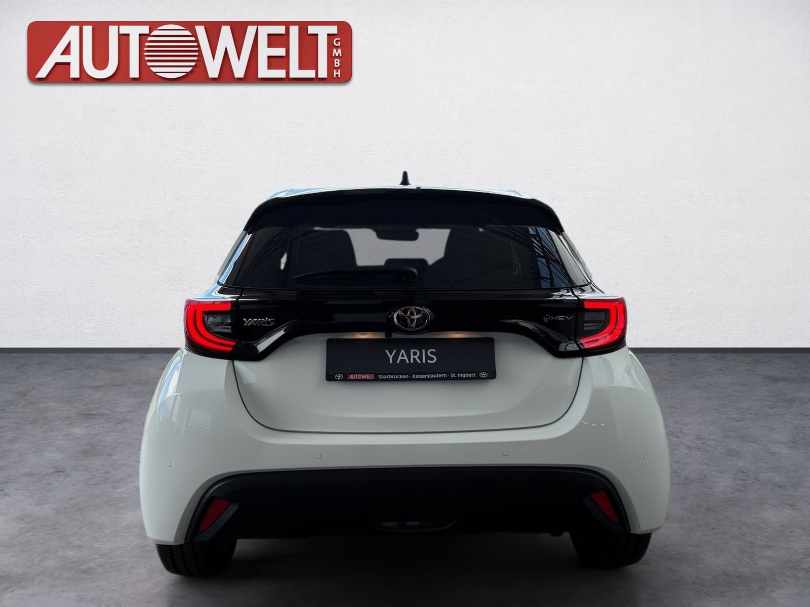 Fahrzeugabbildung Toyota Yaris 1.5 Teamplayer Kamera,LED,Matrix,ACC,PDC
