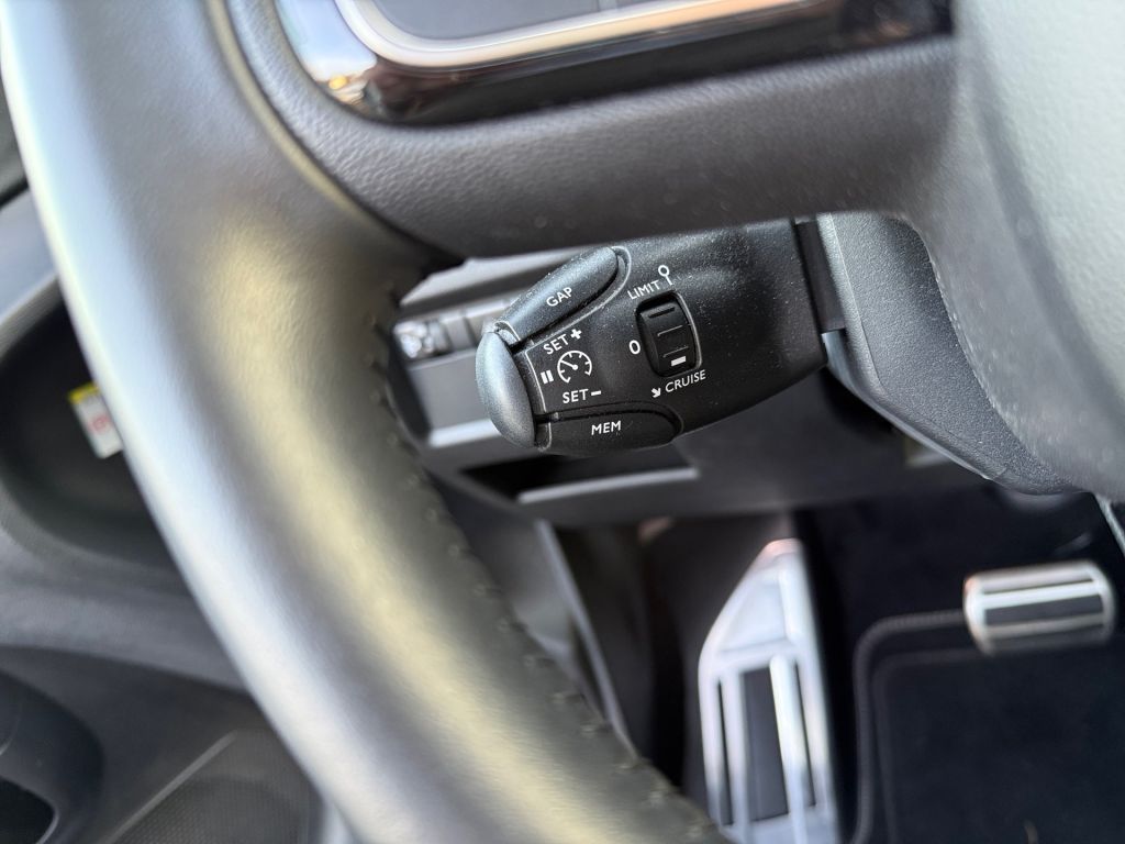 Fahrzeugabbildung Citroën C5 Aircross Pure Tech 130 S&S EAT8 SHINE PACK