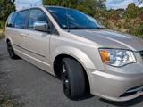 Chrysler Town&Country LPG,DVD,Leder - Chrysler Gebrauchtwagen von 2014