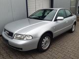 Audi A4 (B5) 1,8i mit Schiebedach Klima Al... - Audi A4 aus 2000: 1.8