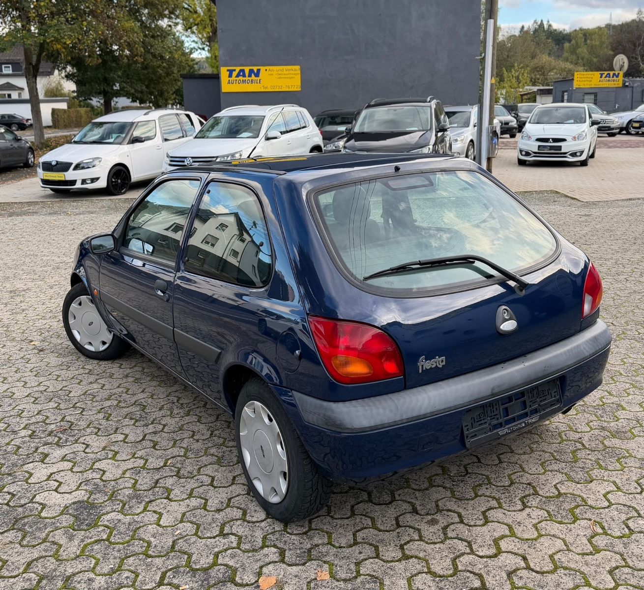 Fahrzeugabbildung Ford Fiesta 1.3 *NUR 41000km*