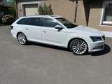Skoda Superb 2.0 TDI 140kW DSG 4x4 L&K - Skoda Superb: 140