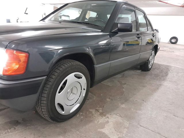 Mercedes-Benz Mercedes 190E 2.0 für 2700  Festpreis