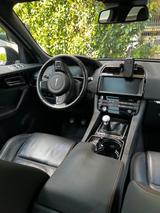 Jaguar F-Pace 20d AWD Prestige Prestige - Jaguar F-Pace in Duisburg