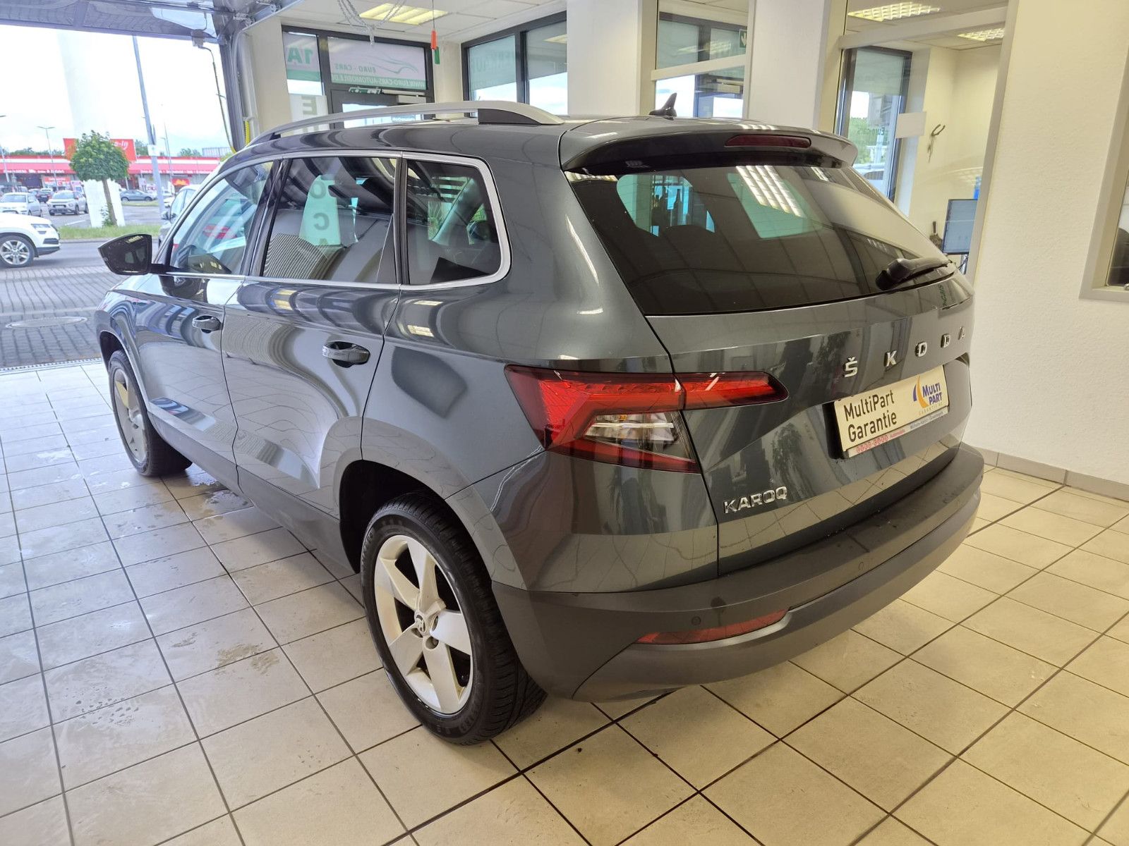 Fahrzeugabbildung SKODA Karoq Style /  1. Hand / Garantie