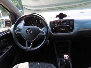 Fotografie 10 des Skoda Citigo Clever 1.0 55kw 5-T Klima M+S ALU