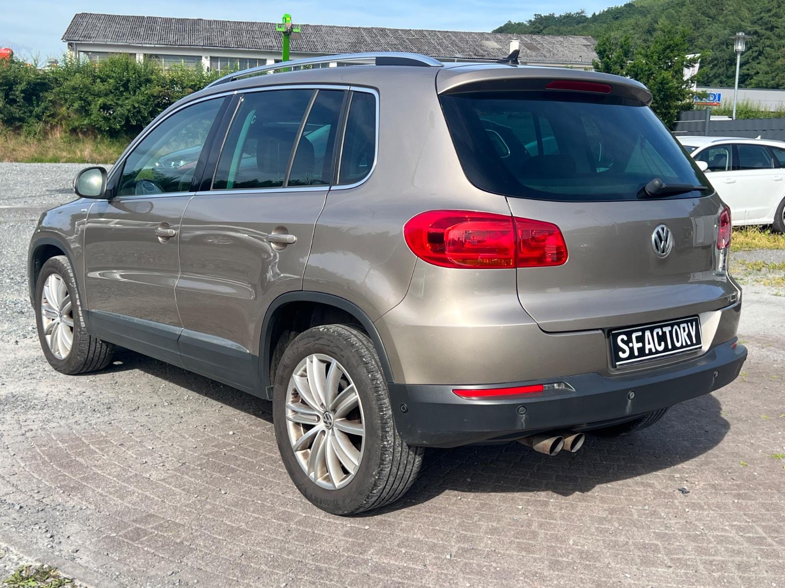 Volkswagen Tiguan 2.0TDI 4Motion PANO NAVI KLIMA PDC ALU