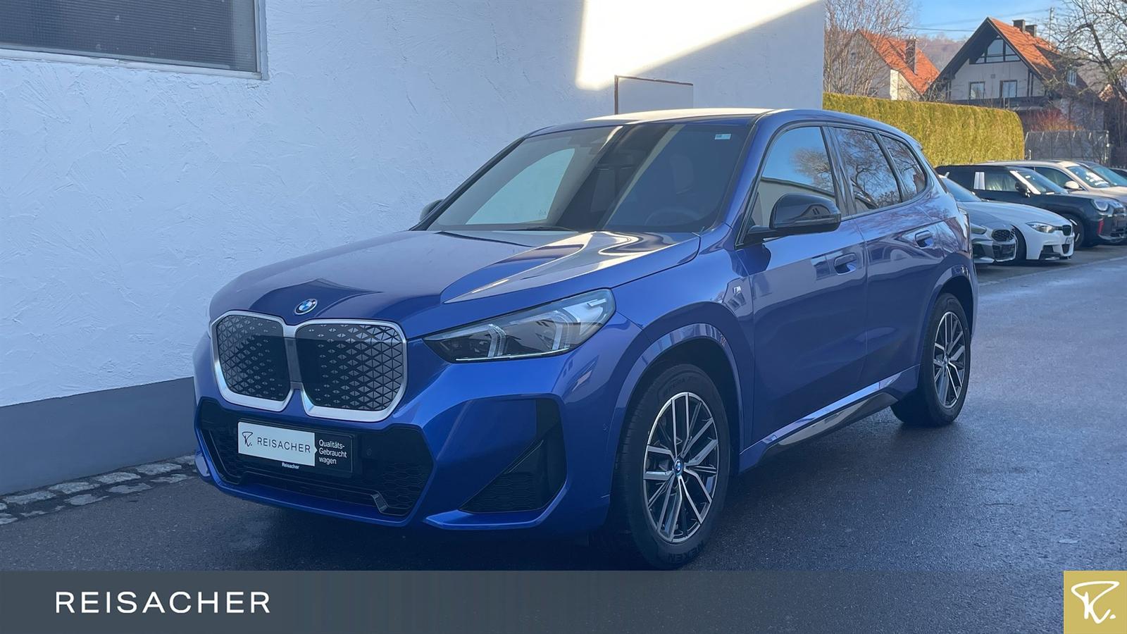 BMW IX1 A XDRIVE30 M-Sport LCPlus RFK adaptLED