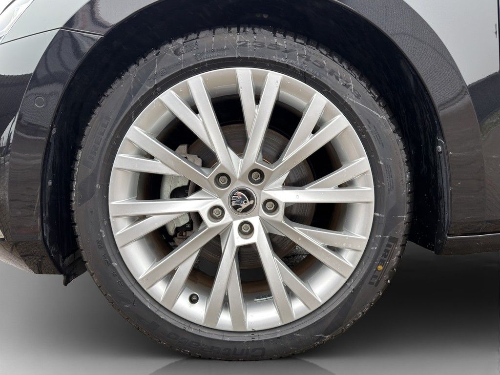 Skoda Superb - Bild 18