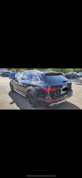 Audi A4 Allroad 45 TFSI S tronic quattro Avant  - Audi A4 Allroad aus 2019