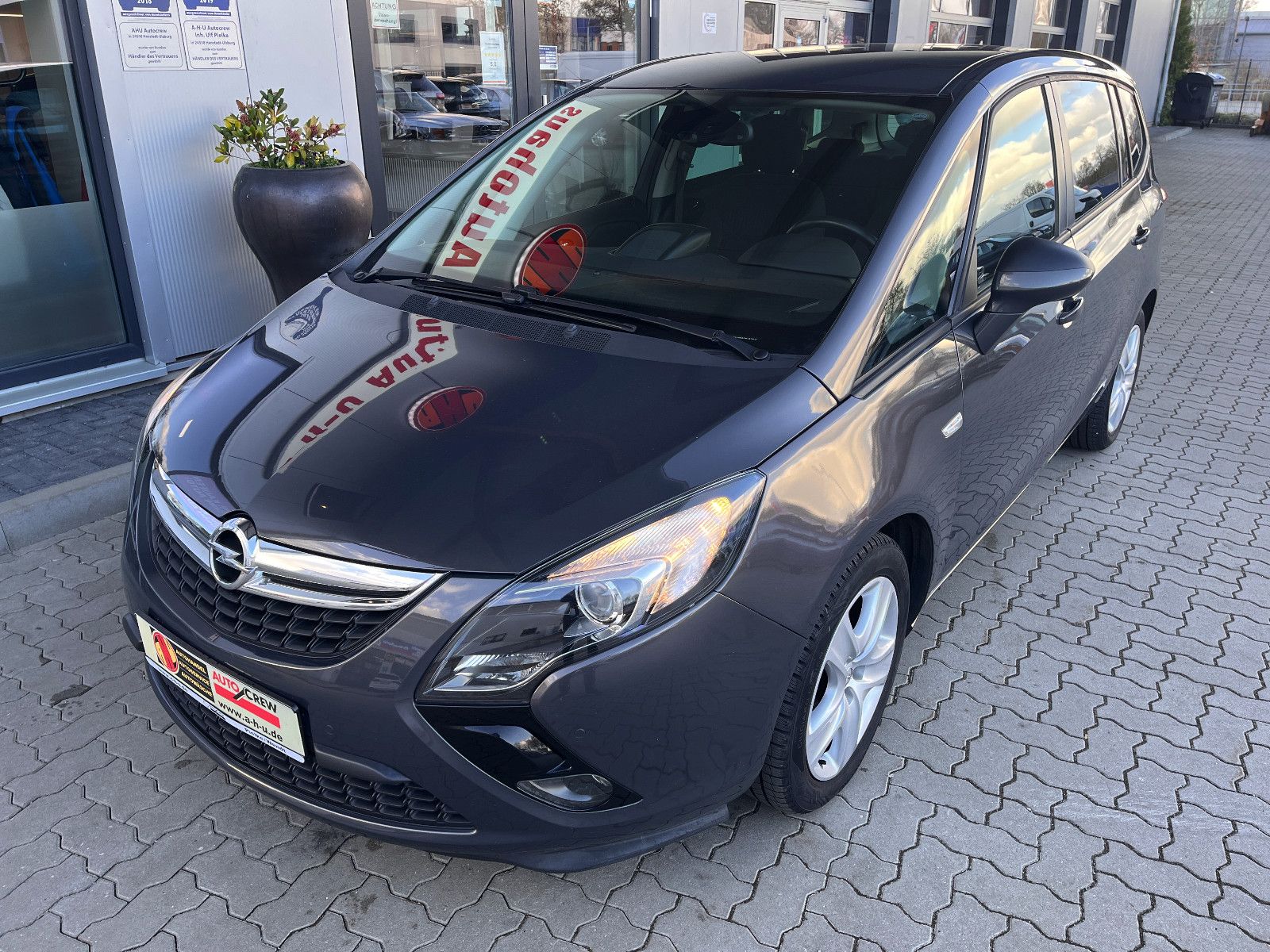 Fahrzeugabbildung Opel Zafira C Tourer Edition 7 Sitzer