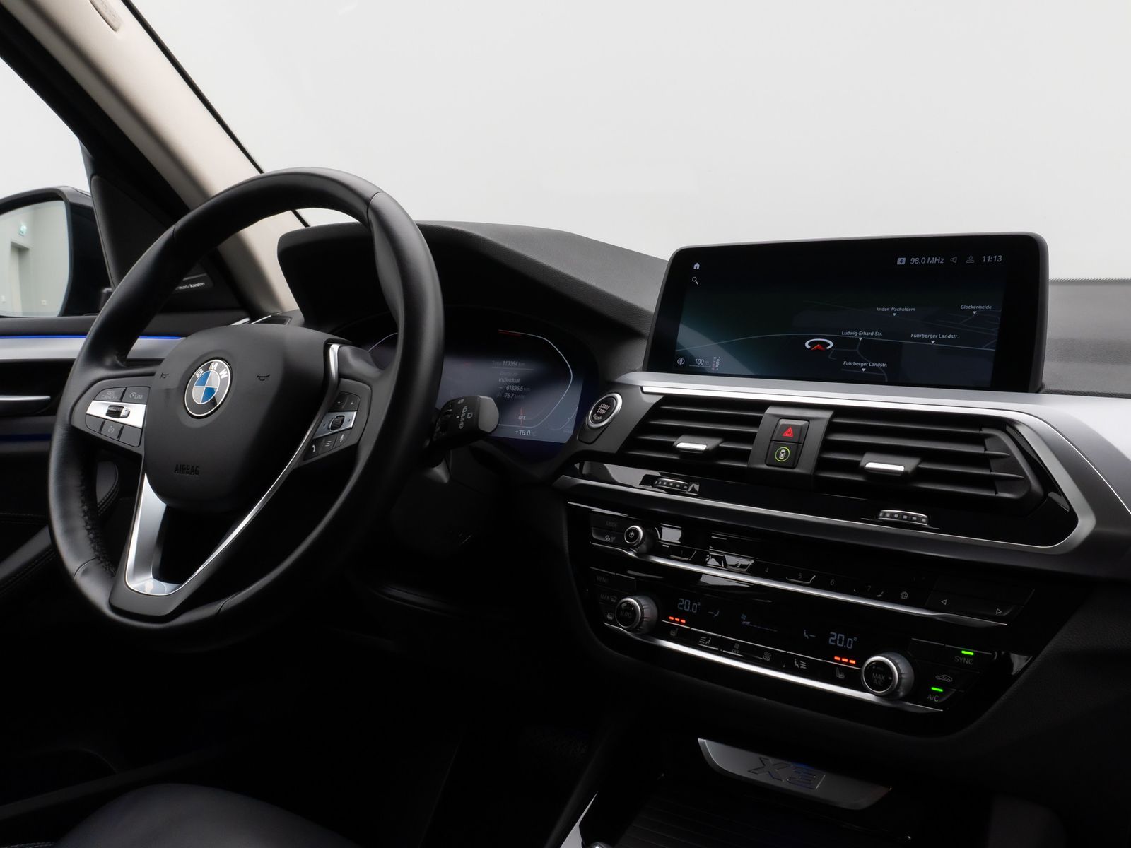 Fahrzeugabbildung BMW X3 xD20d Kamera HUD DAB H/K Leder Sport 18Zoll
