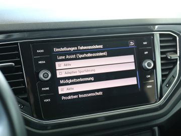Volkswagen T-Roc 1.5TSI LED SITZHZ NAVI PDC ACC 18ZOLL