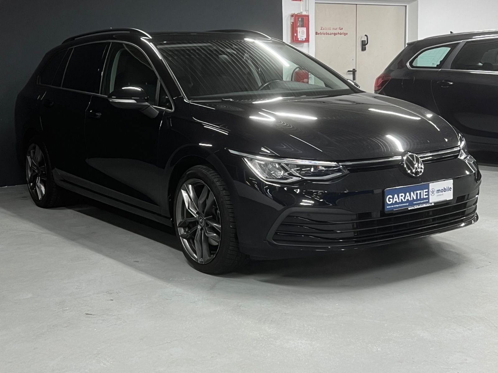 Volkswagen Golf VIII 2.0TDI AHK ACC SHZ LHZ Virtual CarPlay imagem 3