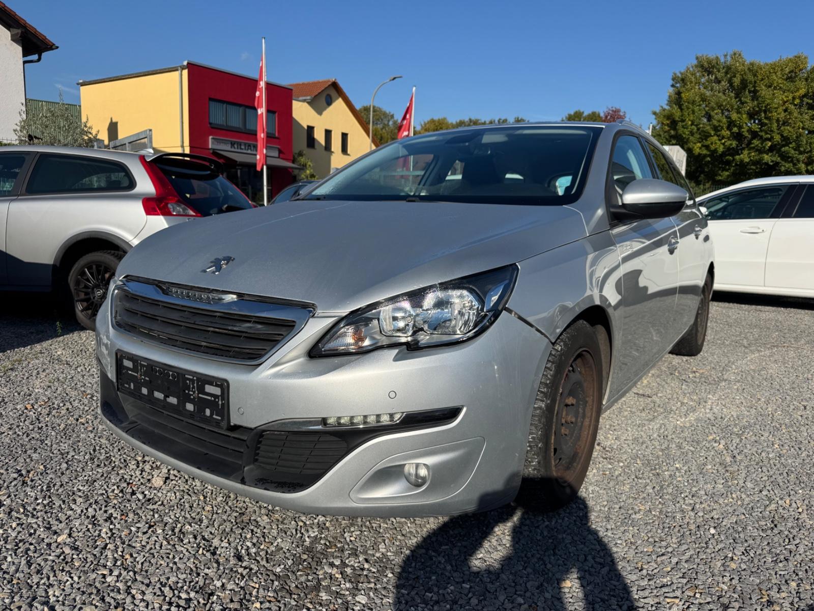 Peugeot 308 2015 — photo 9