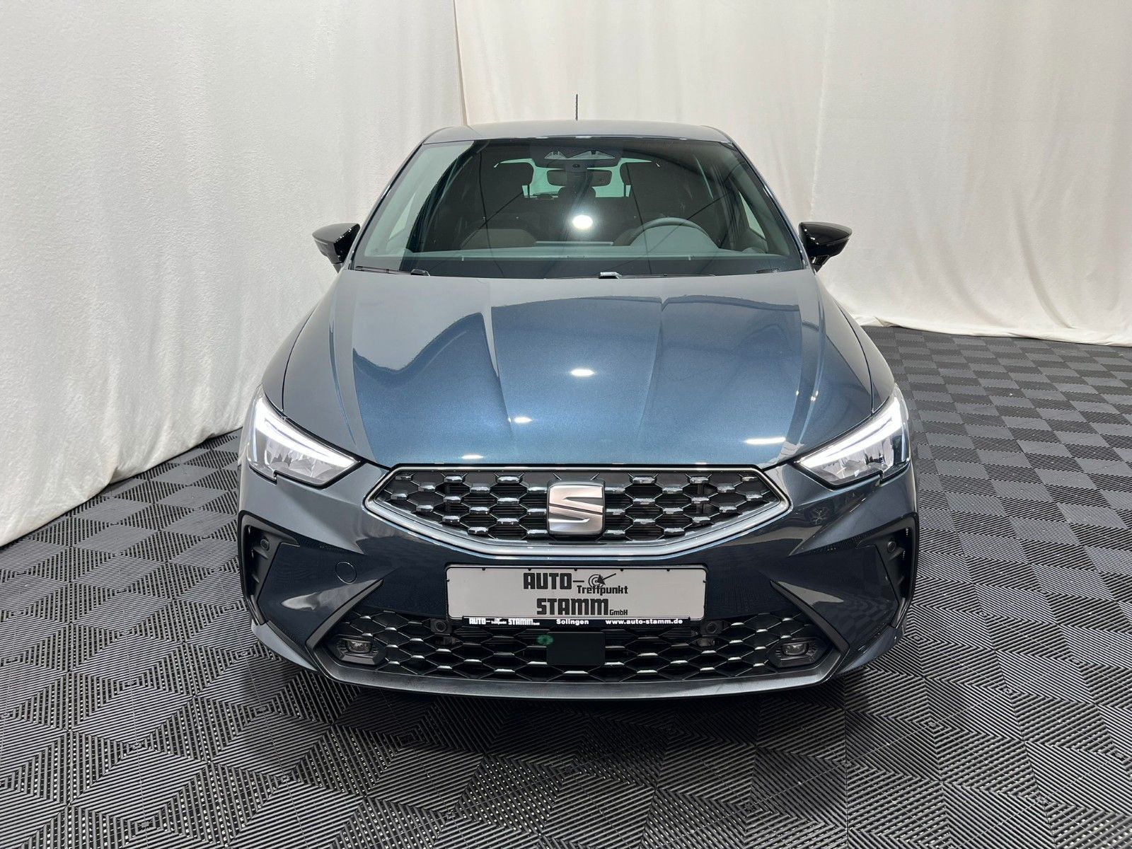 Fahrzeugabbildung SEAT Ibiza 1.0 TSI 85kW FR DSG