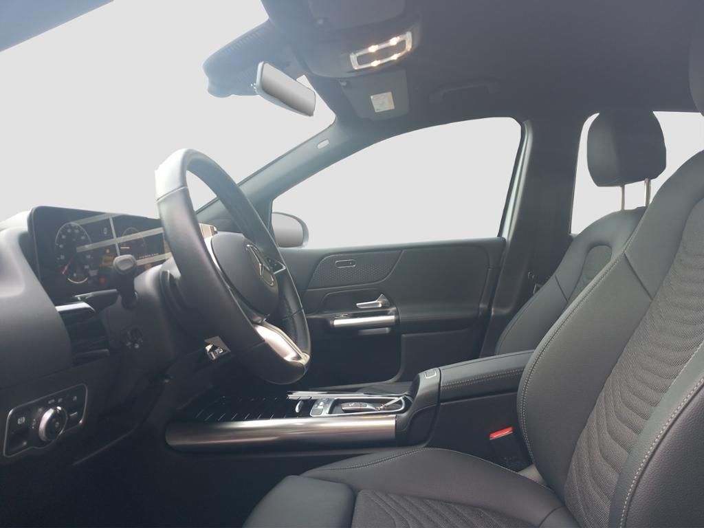 Fahrzeugabbildung Mercedes-Benz B 180 Navi*PDC*el.Heck*LED*SpurH*Virtual*SHZ*LM