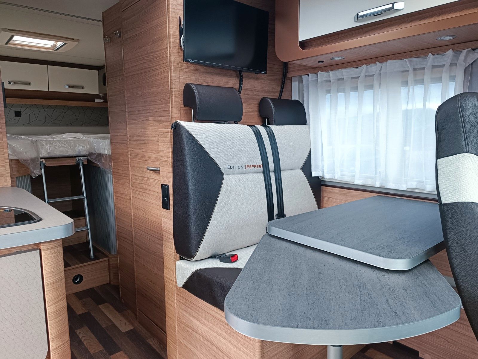 Fahrzeugabbildung Weinsberg CaraCompact 600 MEG EDITION PEPPER *LED*TV*NAVI