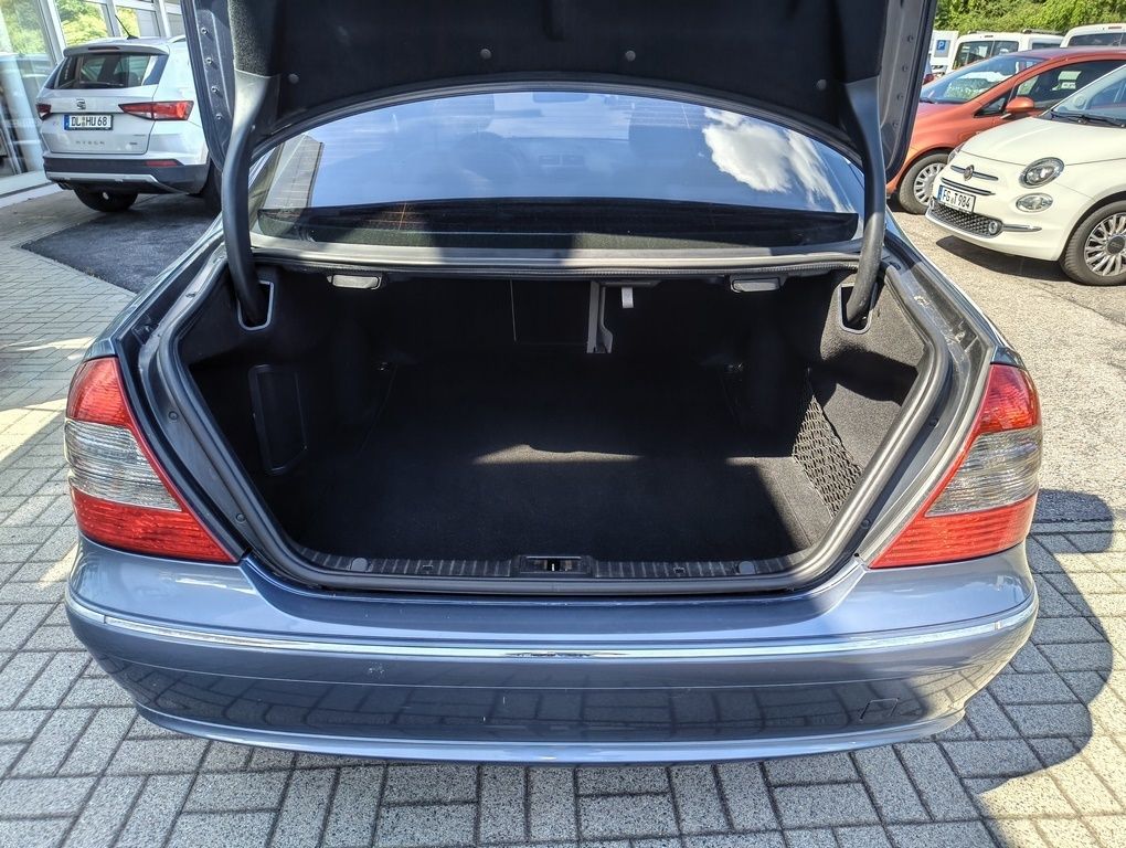 Fahrzeugabbildung Mercedes-Benz E 280 Elegance 280