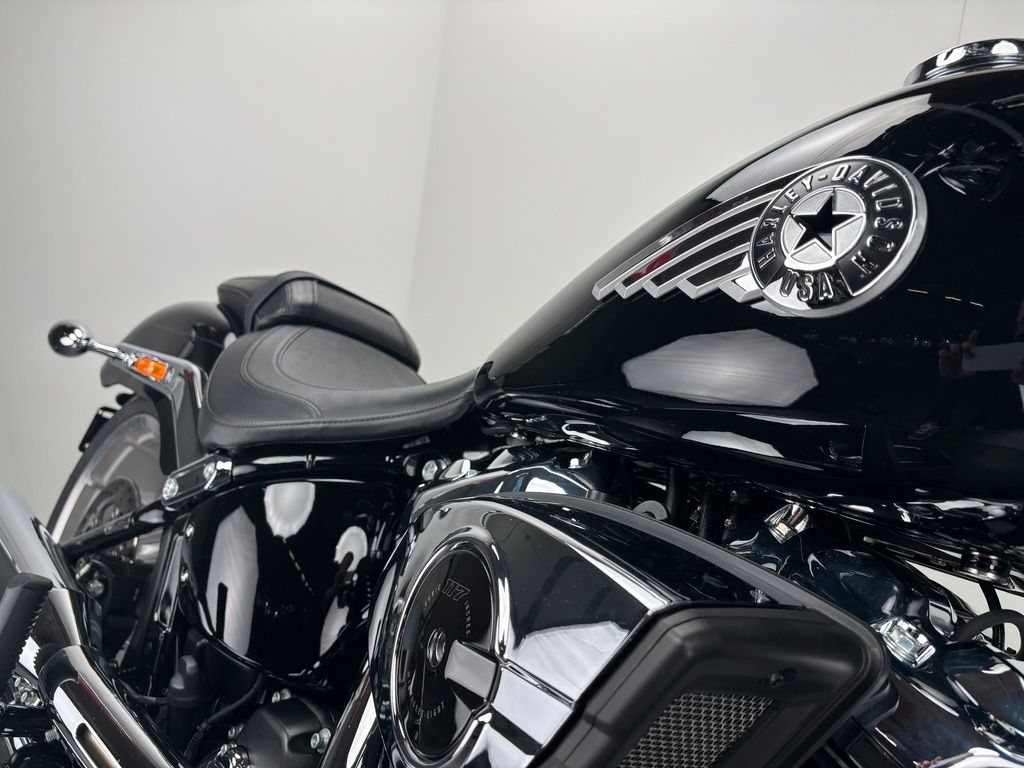 Fahrzeugabbildung Harley-Davidson SOFTAIL FAT BOY 117 *NEUWERTIGER ZUSTAND