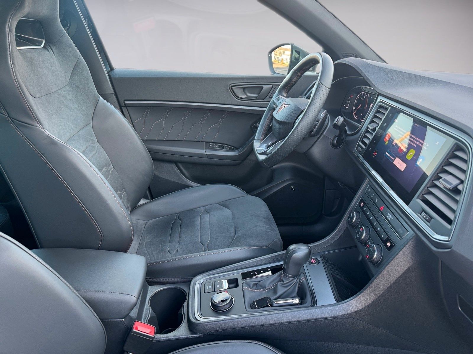 Fahrzeugabbildung CUPRA Ateca 2.0 TSI 4Drive