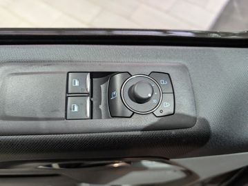 Ford Tourneo Custom Tit. 2.0 L1 AT,19"