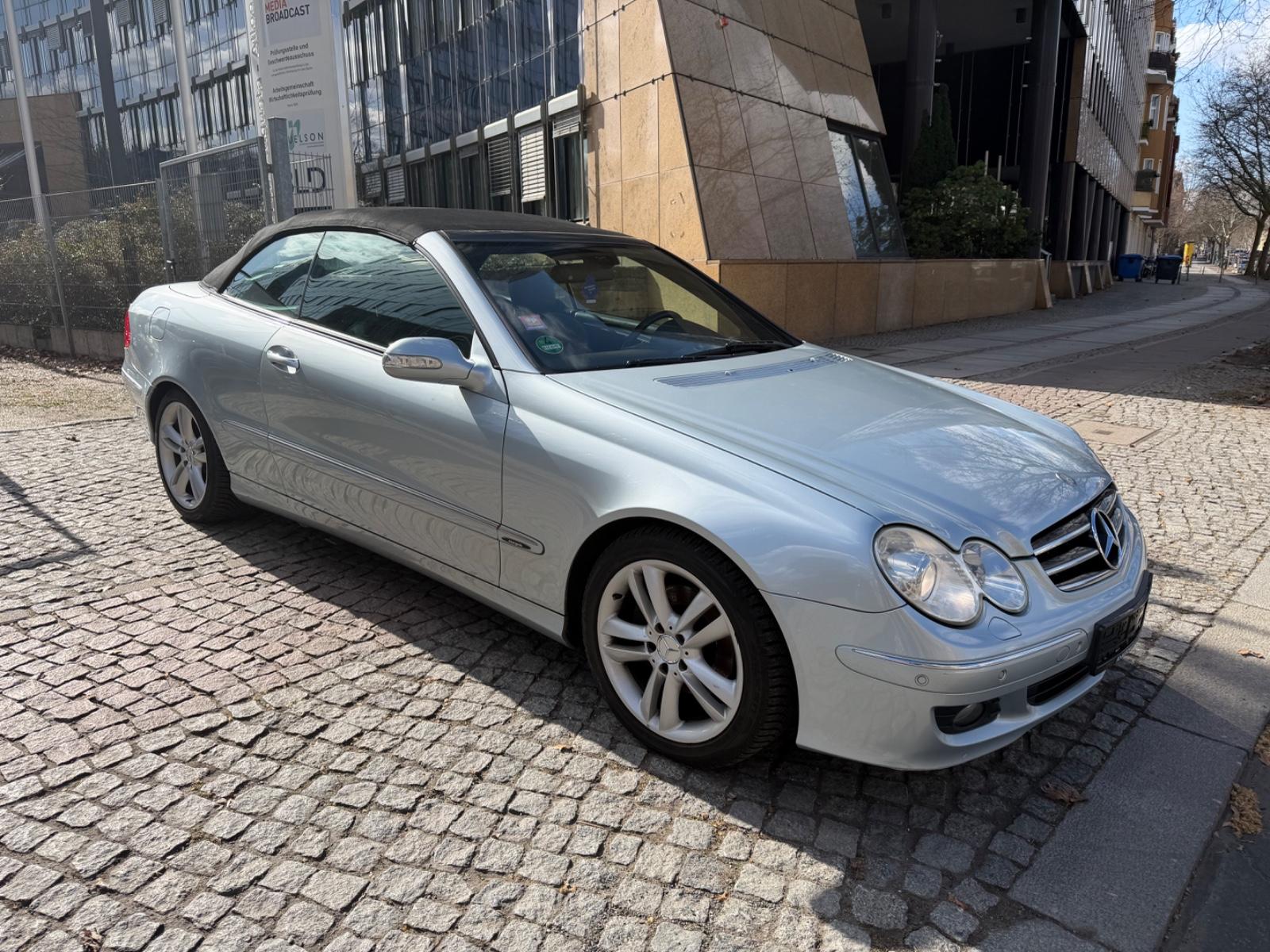 Mercedes-Benz CLK 200 Cabrio Kompressor AVANTGARDE LEDER XENO