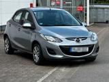 Mazda 2 Automobile. << - : Automobile